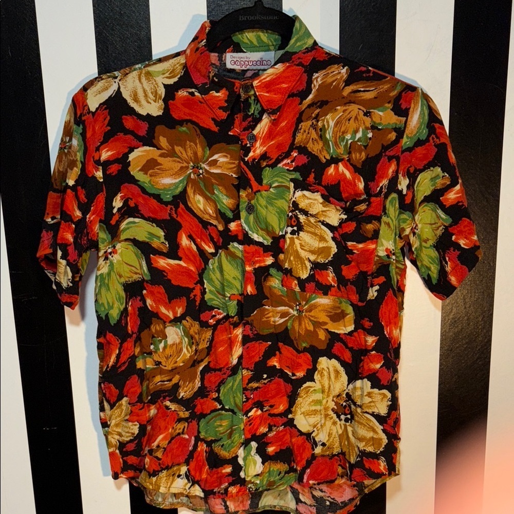 Women's 1980s 90s Floral Button Down Shirt - Red, Green, Brown Size Small 2/4/6